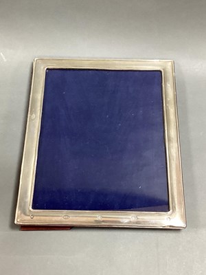Lot 209 - A Modern Large Hallmarked Silver Mounted...