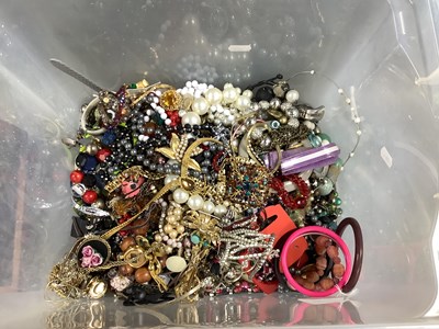 Lot 226 - A Mixed Lot of Assorted Costume Jewellery,...