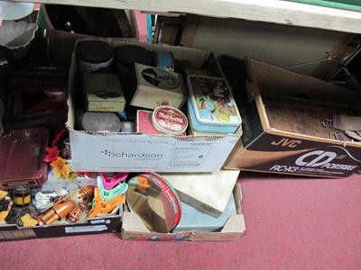 Lot 1137 - A Large Quantity of Miscellaneous Collector's...