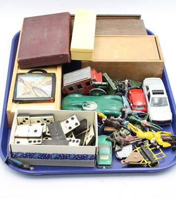 Lot 1399 - Vintage Games and Toys - boxed Dominoes, chess,...