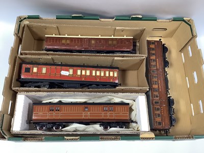 Lot 398 - Four 'O' Gauge/7mm Kit Built Bogie Coaches,...