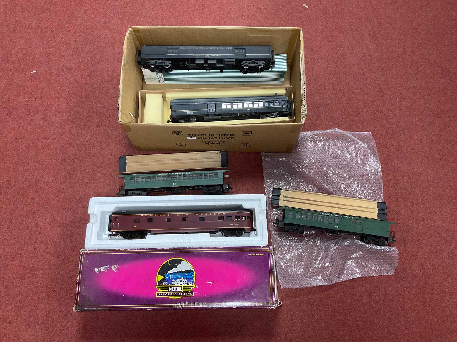 Lot 345 - Five 'O' Gauge/7mm U.S.A. Outline Bogie...