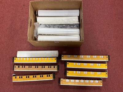 Lot 314 - Twelve 'O' Gauge/7mm Plastic Kit Part Built...