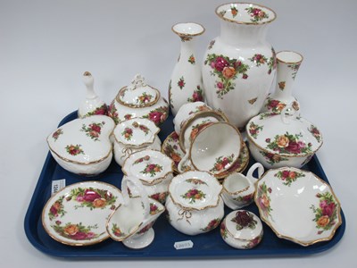 Lot 1244 - Royal Albert 'Old Country Roses' Vase, 22.5cm...