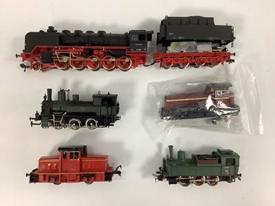 Lot 659 - Five HO scale German locomotives: a...