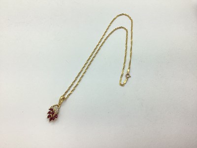 Lot 88 - A Modern QVC 9ct Gold Pendant, marquise claw...
