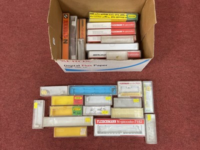 Lot 771 - Approximately Thirty-Five Empty 'N' Gauge...