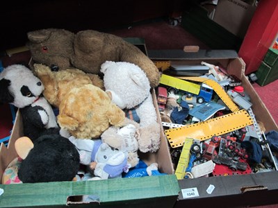 Lot 1040 - Diecast Cars, Dinky, Corgi, Matchbox, etc,...