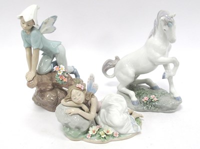 Lot 1250 - Lladro Unicorn 7697, Prince of the Elves 7690...
