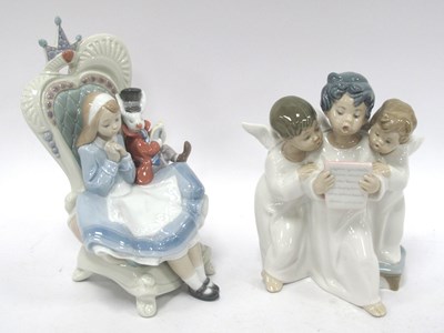 Lot 1248 - Lladro Three Angels Singing 4542 and 'Alice in...