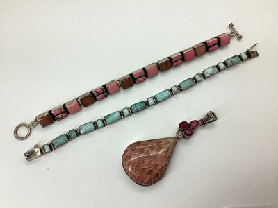 Lot 105 - A Large Modern Polished Hardstone Teardrop...