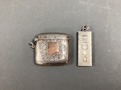 Lot 2 - A Hallmarked Silver Vesta Case, allover leaf...