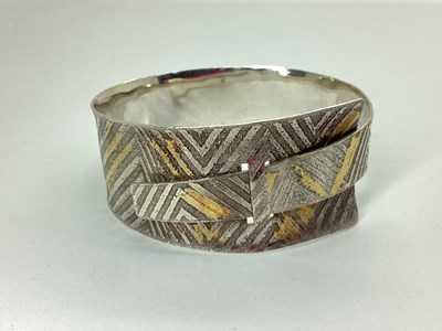 Lot 92 - A Modern Stylish Hallmarked Silver Parcel Gilt...