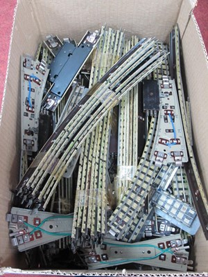 Lot 410 - A quantity of Hornby Dublo 3-rail track...