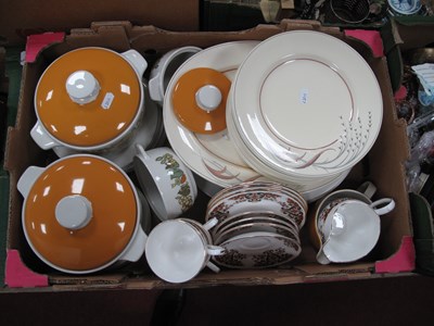 Lot 1112 - Quantity of Royal Doulton "Forest Flower"...