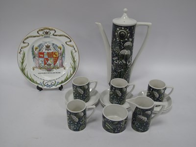 Lot 1189 - Ceramics, to include a Shelley Foley 1911 King...