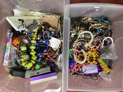 Lot 205 - A Quantity of Assorted Modern Costume...
