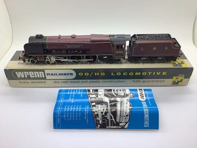 Lot 674 - A Wrenn OO Gauge No.W2285 4-6-2 Queen...