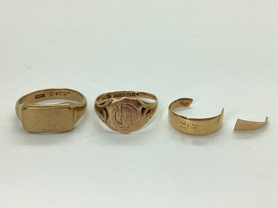 Lot 57 - A Chester Hallmarked 9ct Gold Signet Style...