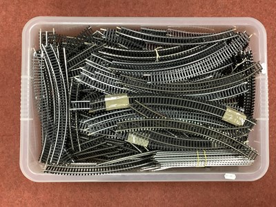 Lot 417 - A large quantity of 00 gauge sectional steel...
