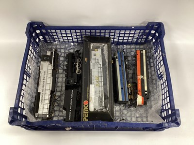 Lot 478 - Three HO scale North American locomotives: a...
