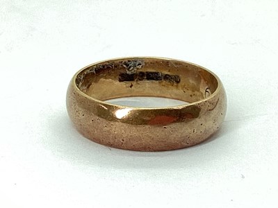 Lot 56 - A 9ct Gold Plain Wedding Band (finger size...