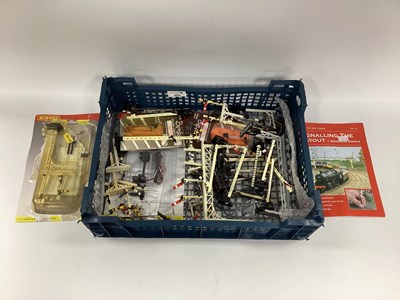 Lot 469 - A quantity of 00 gauge signals by Hornby,...