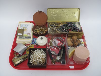 Lot 1324 - Collectables including mixed costume jewellery...