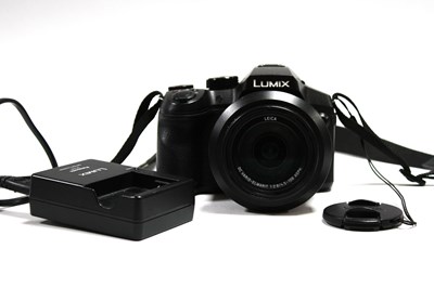 Lot 730 - Panasonic Lumix DMC-FZ330 Bridge Camera with...