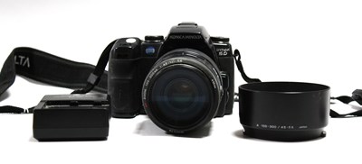 Lot 728 - Konica Minolta Dynax 5D DSLR Camera with...