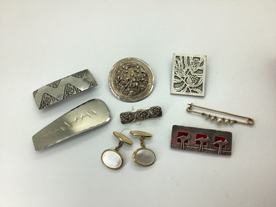 Lot 136 - Keswick Modernist Style Brooch, Swan Valley...