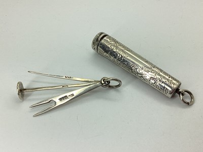Lot 3 - An Edwardian Hallmarked Silver Cheroot Holder...