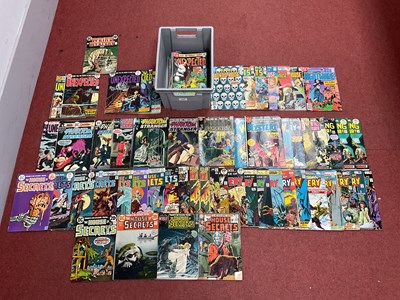 Lot 926 - Approximately Eighty Five DC Horror themed...