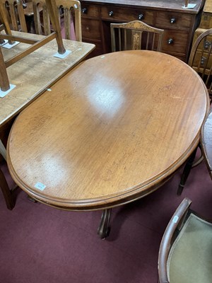 Lot 1614 - XIX Century Oval Topped Loo Table on turned...