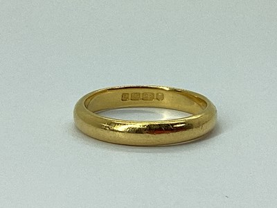 Lot 226 - A 22ct Gold Plain Wedding Band, (finger size J).