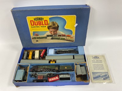 Lot 769 - A Boxed Hornby-Dublo 'OO' Gauge Three-Rail...