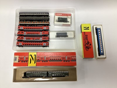 Lot 873 - A collection of N gauge German rolling stock...