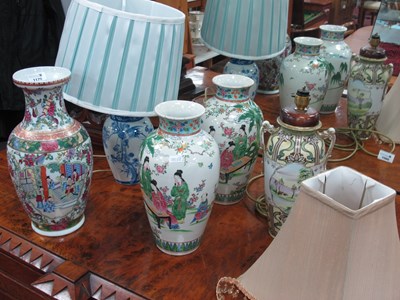 Lot 1179 - Pair of Japanse Vases, decorated with figures...