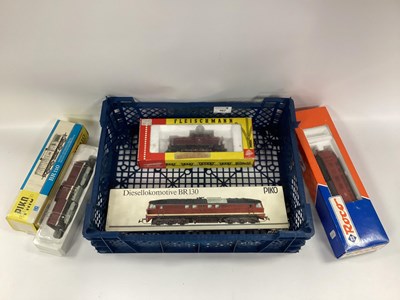 Lot 487 - Four 'HO' Gauge Continental Outline Boxed...