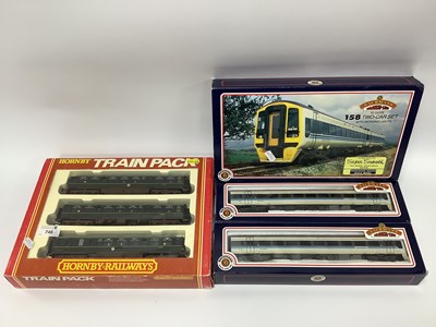 Lot 746 - Two 'OO' Gauge/4mm Boxed DMU's, to include a...