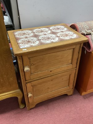 Lot 1565 - XIX Century Pine Washstand with a six tile top...