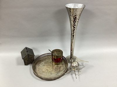 Lot 24 - A Plated Novelty Glass Bee Honey Pot, A Viners...