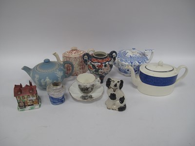 Lot 1177 - Spode, Wedgwood and Albion Pottery Teapots,...