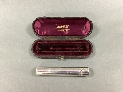 Lot 93 - A Hallmarked Silver Double Ended Scent Bottle,...