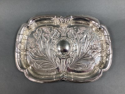 Lot 146 - A Highly Decorative Edwardian Art Nouveau...