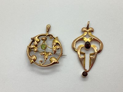 Lot 162 - An Edwardian Openwork Pendant, oval collet set...
