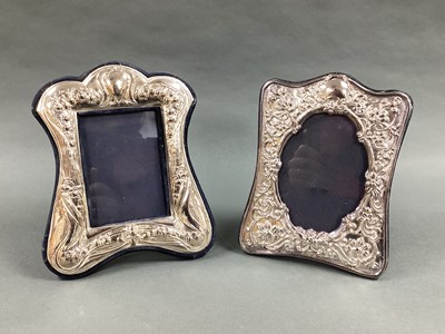 Lot 56 - An Art Nouveau Style Hallmarked Silver...