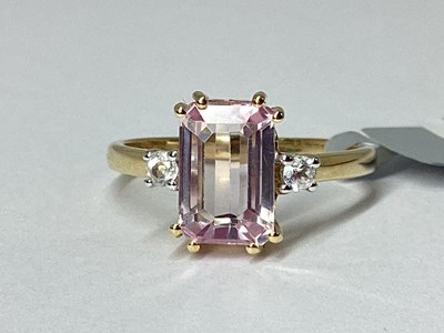Lot 274 - The Genuine Gemstone Company; A 9ct Gold Mawi...