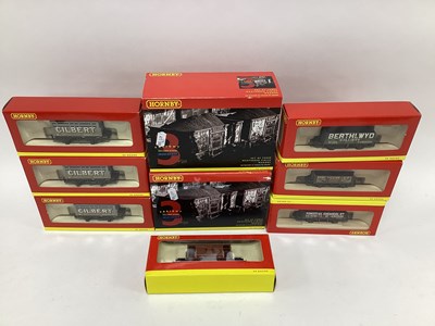 Lot 690 - Six boxed Hornby 00 gauge wagons in two three...