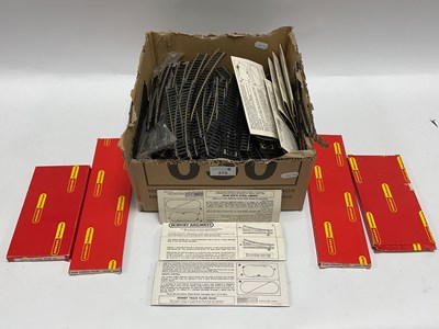 Lot 479 - Approximately fifty 00 gauge points (some with...